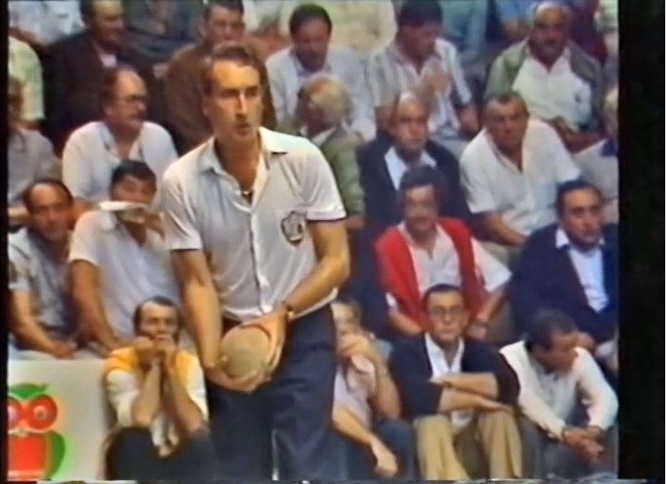Video de la primera semifinal del Campeonato de España de bolo palma de 1986
